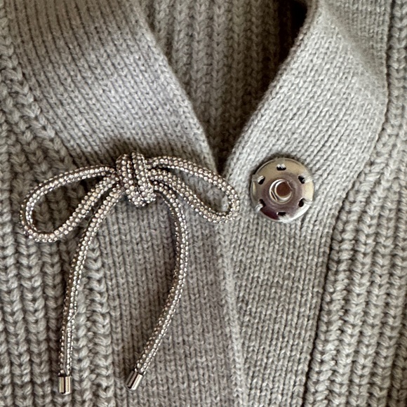 French Connection Women’s Light Gray Cardigan with rhinestone bows size medium - Picture 4 of 6